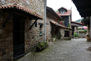 心碎！球队惨遭逆转，中超积分榜排名瞬间跌落谷底！